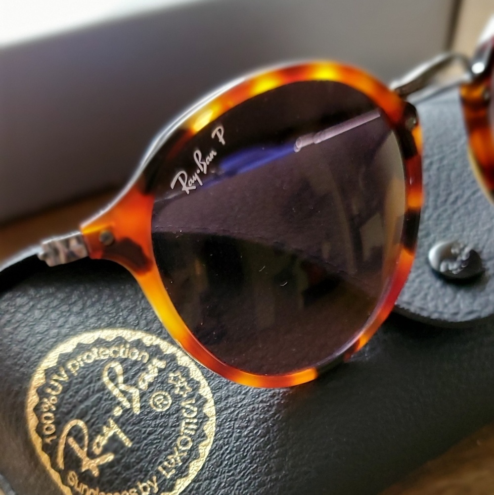 RayBan Polarized Round Tortoise Lennon